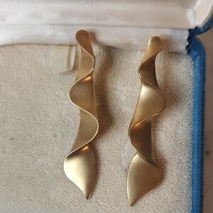 Vintage | Gold Plated Twisted Wave Drop Earrings